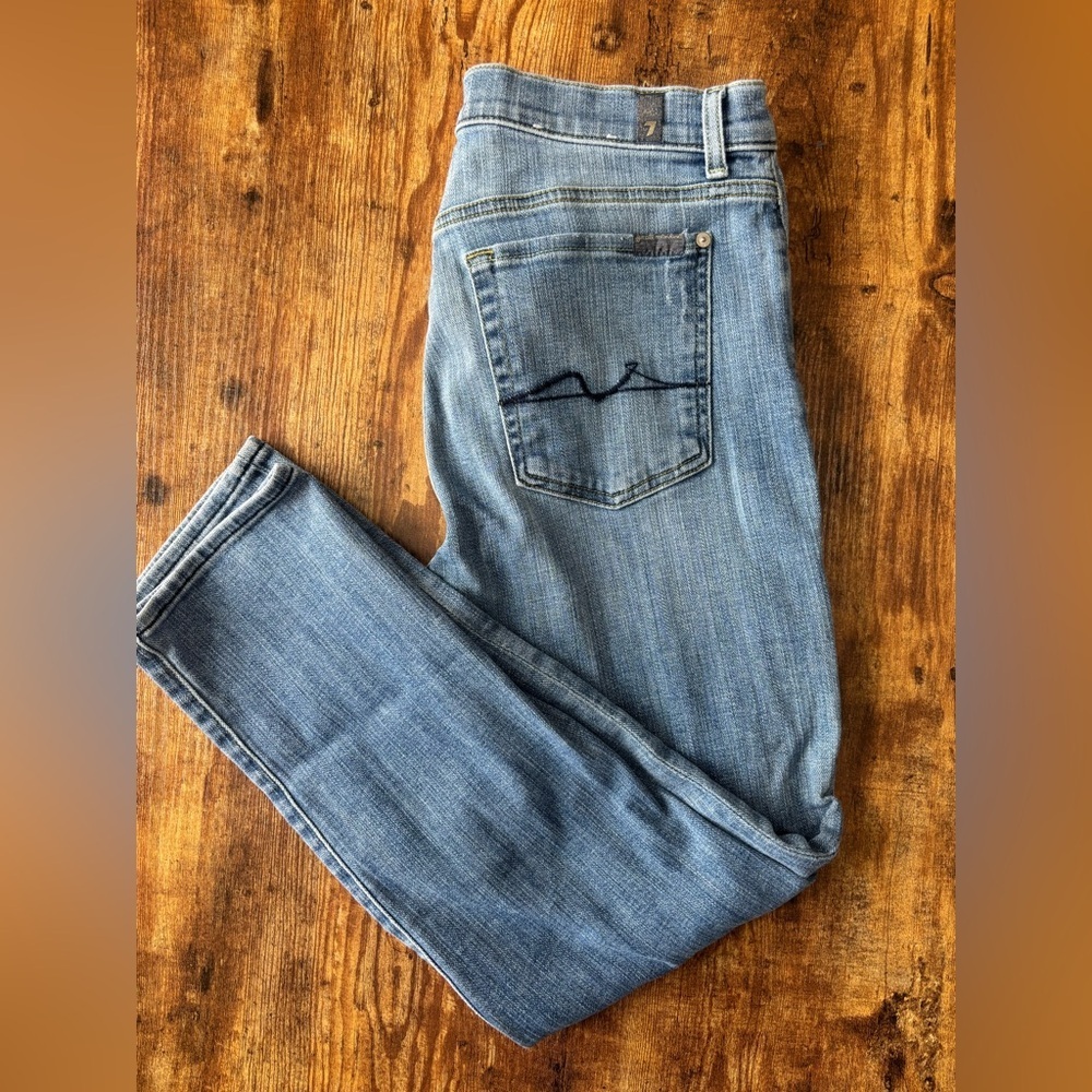 7 for all mankind button closure jeans size 28